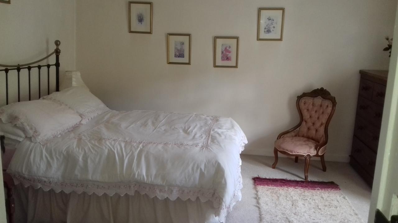 Hills Farm B&B Laugharne Esterno foto